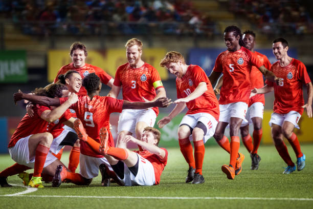 新赛季的西 新赛季的西